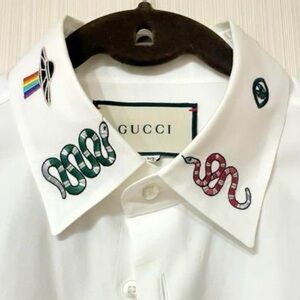 Gucci White Men's Shirt with Embroidered Snakes